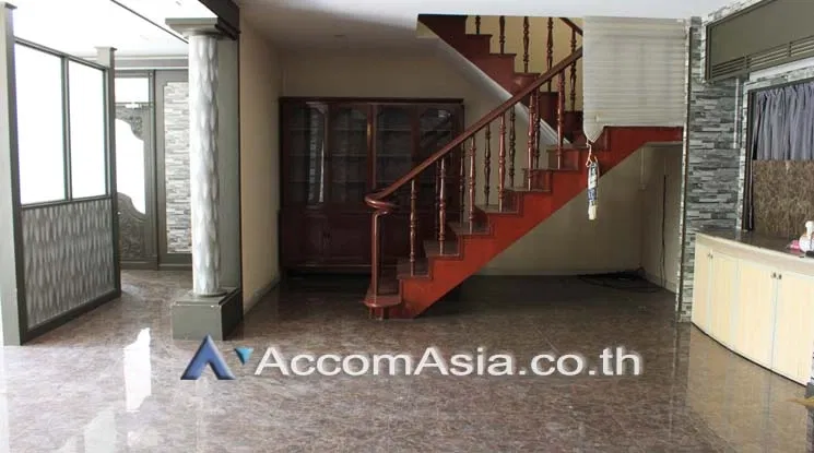 picture 🔼🔽 AccomA 📩 Pet friendly,Home Office,Private Swimming Pool 4 BR House in Khlong Ton Nuea (13002457) - 8/14