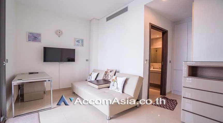 picture 🔼🔽 AccomA 📩 Modern white-tone condo with city balcony in Sukhumvit at Quattro Thonglor (13000592) - 3/10