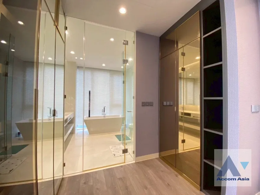 รูป 🔼🔽 AccomA 📩  Elegant condominium with soft interiors and skyline views in Sukhumvit (AA43540) - รูปที่ 14/19