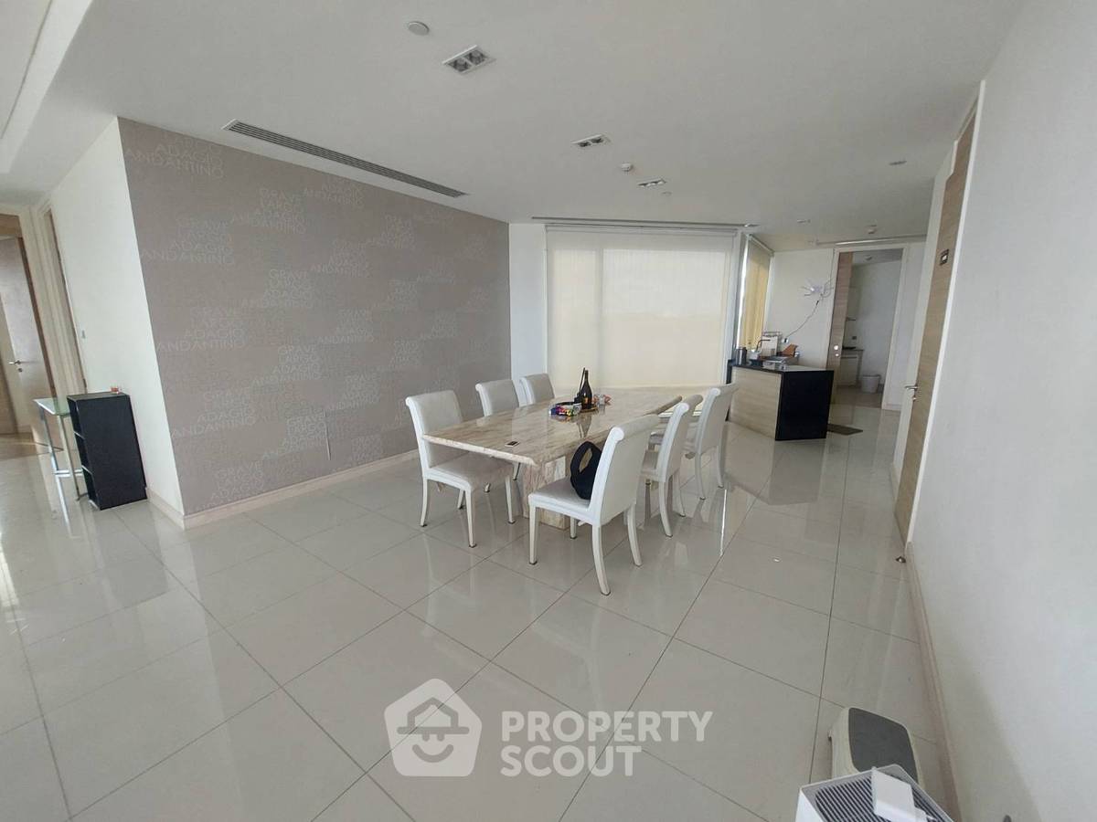 รูป คอนโด 3-ห้องนอน ที่ รีเฟล็คชั่น จอมเทียน บีช พัทยา ใกล้ เมืองพัทยา (ID 1557838) - รูปที่ 6/16