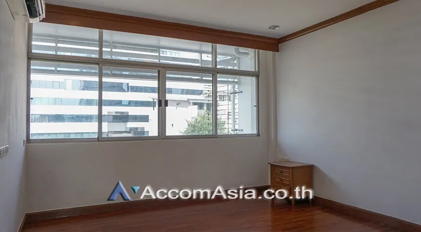 picture 🔼🔽 AccomA 📩 Home Office 4 BR Townhouse in Si Lom (AA26843) - 14/18