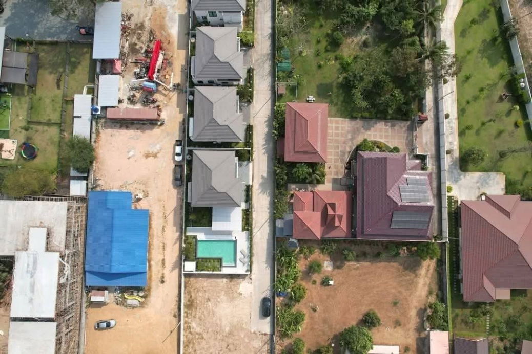 picture Beautiful land for sale in the project Soi K9, Huai Yai, Pattaya. - 6/8