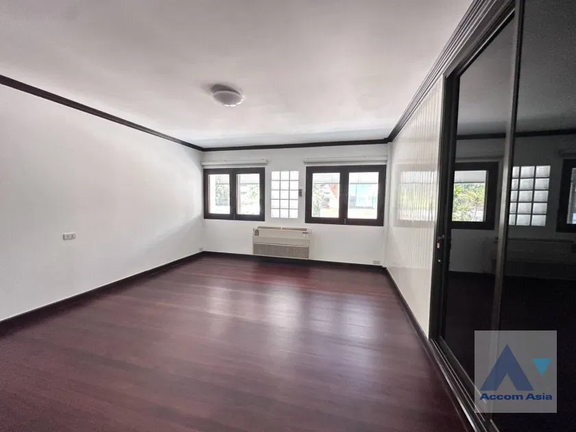 รูป 🔼🔽 AccomA 📩 An Adorable Charming Semi-Detached House set in a private and secured compound (2317188) - รูปที่ 19/20