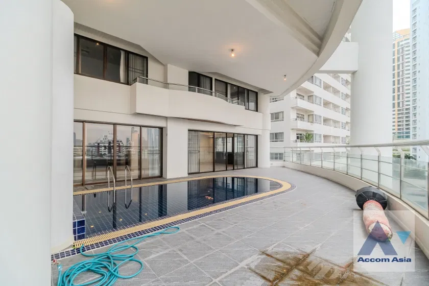 รูป 🔼🔽 AccomA 📩 Elegant duplex condominium with pool on balcony and skyline views (2012701) - รูปที่ 11/20