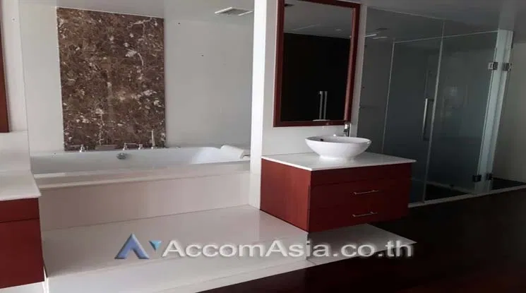 รูป 🔼🔽 AccomA 📩 Modern condo with private balcony and open layout (1513968) - รูปที่ 9/10