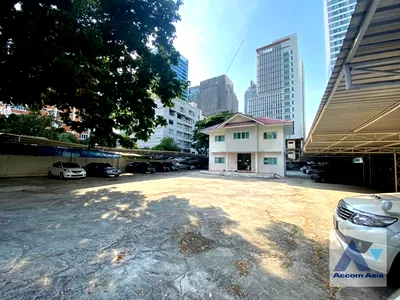 เช่าบ้านเดี่ยว เขตสาทร : 🔼🔽 AccomA 📩 Home Office,Office 5 BR House in Yan Nawa (AA36114)