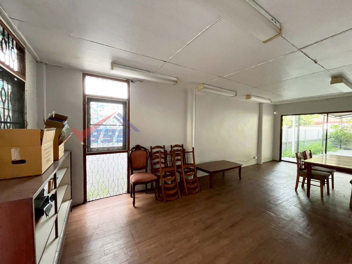 รูป ขายบ้านเดี่ยว 2 ชั้น พร้อมที่ดิน ซอยพัฒนาการ 52 - รูปที่ 6/10