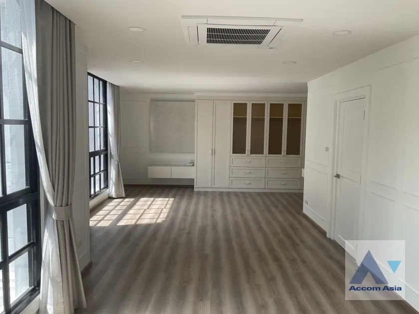 picture 🔼🔽 AccomA 📩  Newly renovated townhouse perfect for big family in Ekkamai, Sukhumvit (AA18461) - 11/19