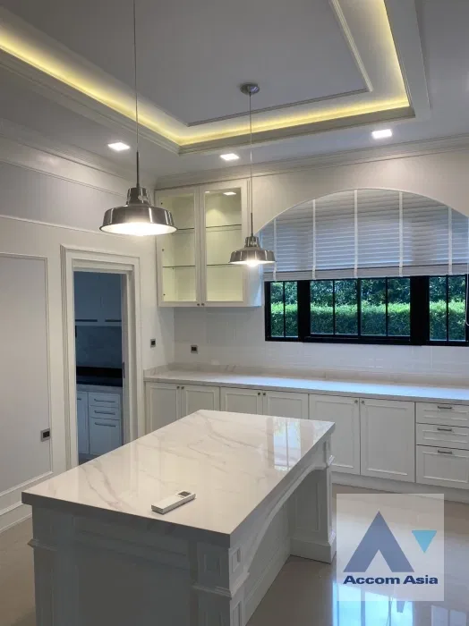picture 🔼🔽 AccomA 📩 Contemporary Luxury Home with Western Kitchen (AA36349) - 5/10