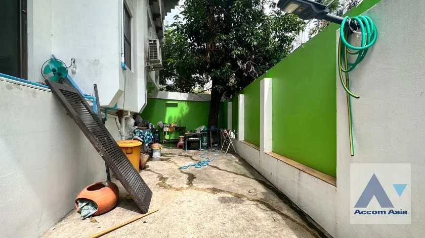 picture 🔼🔽 AccomA 📩  4 BR House in Khlong Ton Nuea (AA35684) - 15/15