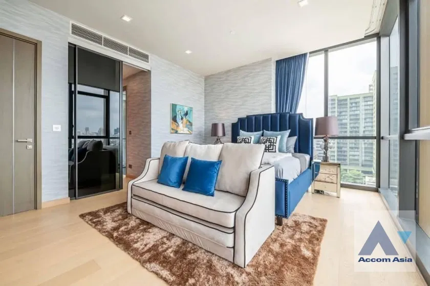picture 🔼🔽 AccomA 📩 Luxury high-rise condominium with elegant blue interiors at The Monument Thong Lo   - 13/19