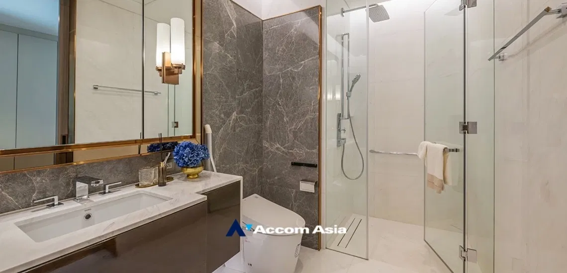 picture 🔼🔽 AccomA 📩  Luxury condo with stunning views and stylish light-toned interiors at Sindhorn Tonson (AA34280) - 17/20