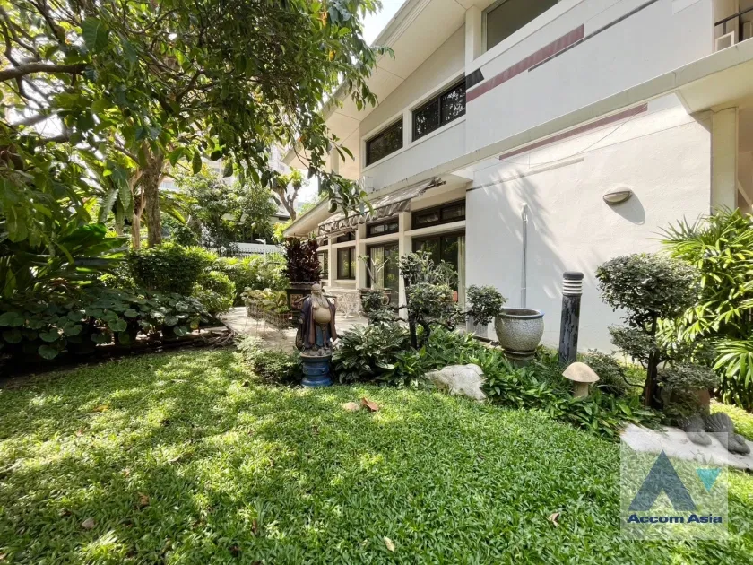 รูป 🔼🔽 AccomA 📩  Split-Level Modern-Vintage Home with Lawn and Mature Trees  (AA42371) - รูปที่ 4/20