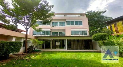 Houses for rent BTS Thong Lo (Thong Lor) : 🔼🔽 AccomA 📩 Pet friendly,Home Office 4 BR House in Khlong Ton Nuea (1718687)