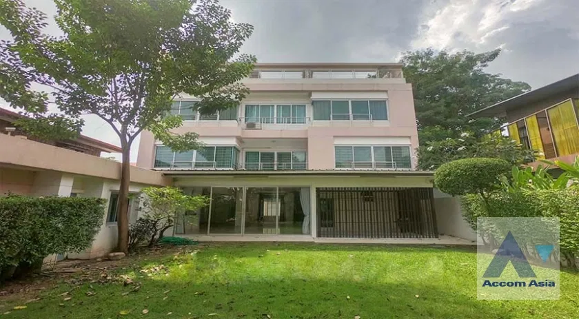 picture 🔼🔽 AccomA 📩 Pet friendly,Home Office 4 BR House in Khlong Ton Nuea (1718687) - 1/20