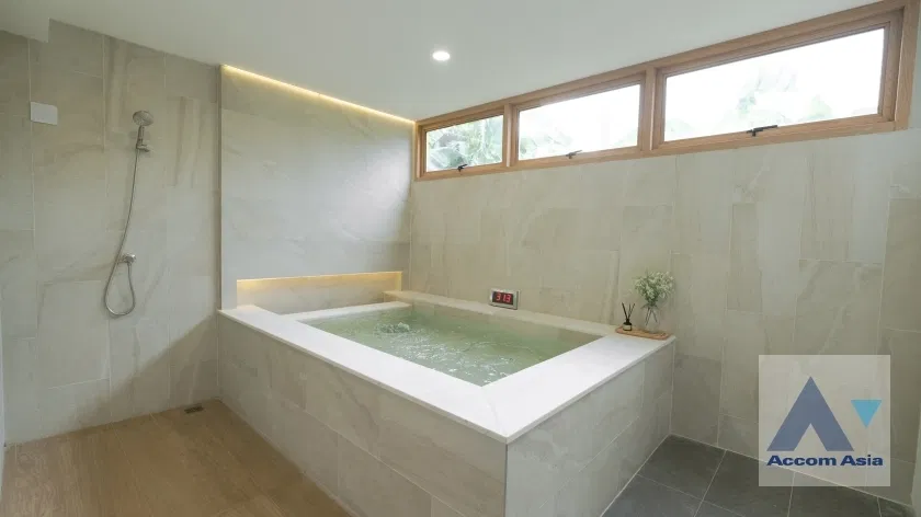 picture 🔼🔽 AccomA 📩  Newly renovated townhome 4 beds for rent in Sukhumvit, Bangkok near BTS Phra khanong (AA33050) - 5/20