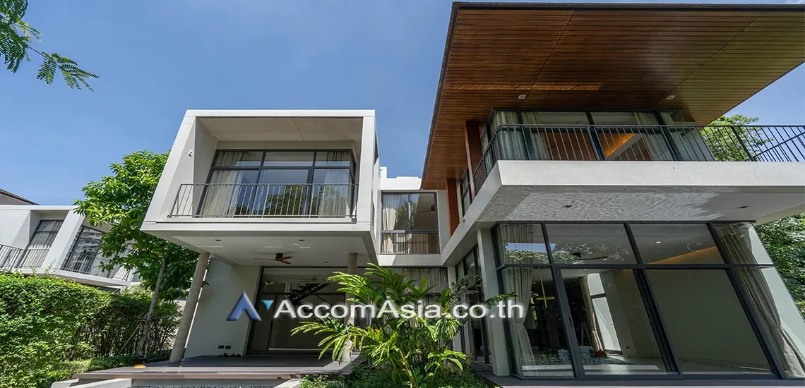 picture 🔼🔽 AccomA 📩 Warm Resort-Style Home with Natural Wood Finishes (AA20616) - 1/20