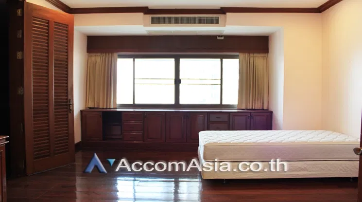picture 🔼🔽 AccomA 📩 Classic wood-accented condominium with large layout at Tower Park (21335) - 7/8