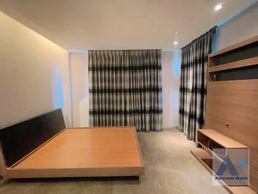 รูป 🔼🔽 AccomA 📩 Fully furnished detached home in Pattanakarn at Golden Nakara Onnut Motorway (AA34286) - รูปที่ 10/15
