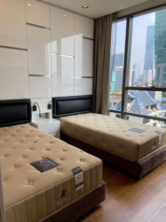 picture The Bangkok Sathorn Condo for rent next to BTS Surasak - 10/18