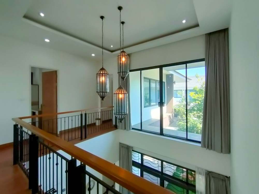 picture Modern-Style 4-Bedroom House with Bathtub, Just 10 Minutes to Chiang Mai Airport - 47/50