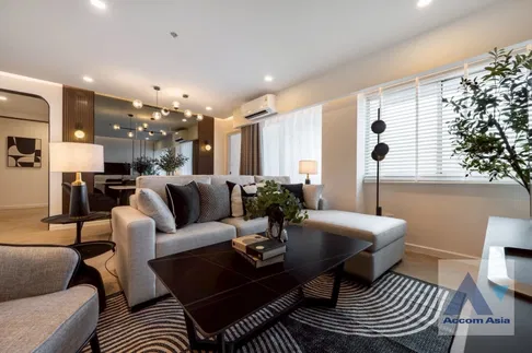 🔼🔽 AccomA 📩 Fully Furnished,Newly renovated 4 BR Condominium @The Executive Regent (AA44160)