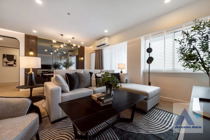 รูป 🔼🔽 AccomA 📩 Fully Furnished,Newly renovated 4 BR Condominium @The Executive Regent (AA44160) - รูปที่ 1/20
