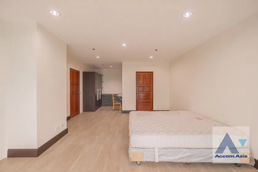 picture 🔼🔽 AccomA 📩 Bright classic condo with marble floors near The Emporium (24648) - 16/20