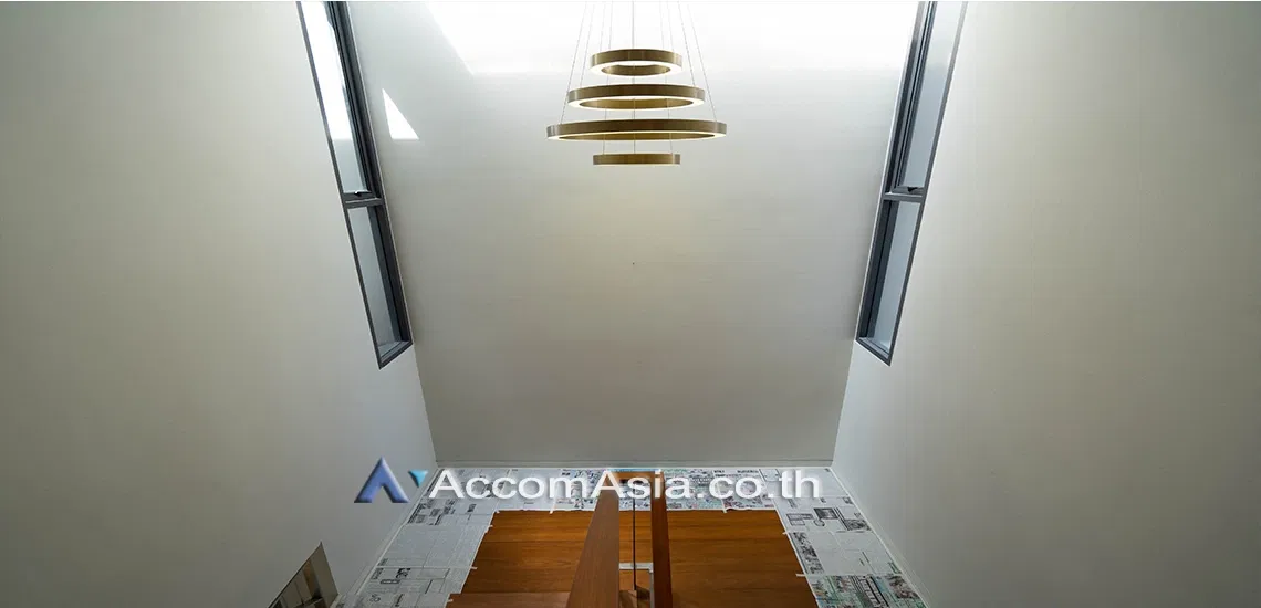 picture 🔼🔽 AccomA 📩 Warm Resort-Style Home with Natural Wood Finishes (AA20616) - 16/20