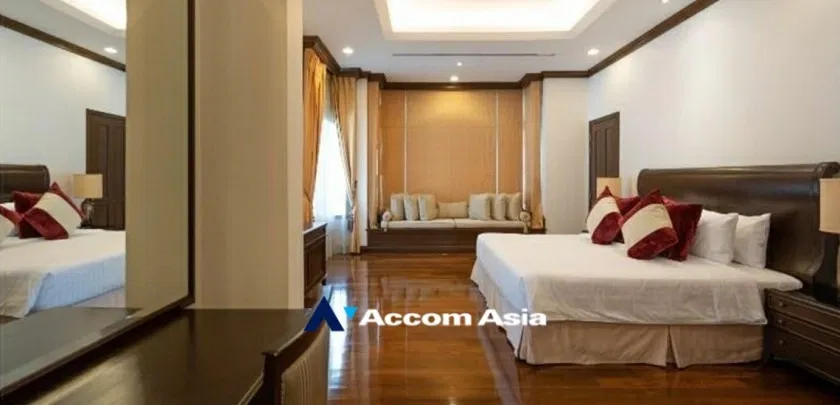 picture 🔼🔽 AccomA 📩 Spacious family house with private pool in Sathorn (AA32800) - 8/13