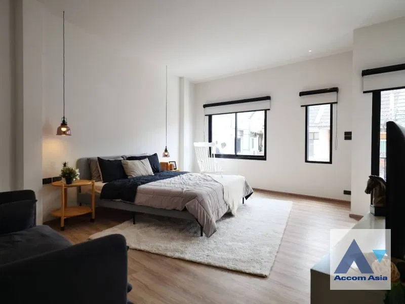 picture 🔼🔽 AccomA 📩 Modern family home in Moo Baan Klongtan Nivet with open layout (AA35014) - 4/10