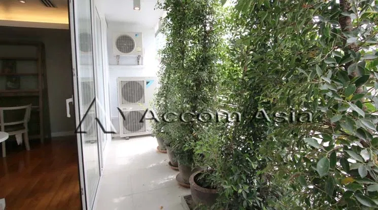 picture 🔼🔽 AccomA 📩 Elegant family-friendly condo with garden balcony (13000952) - 9/10