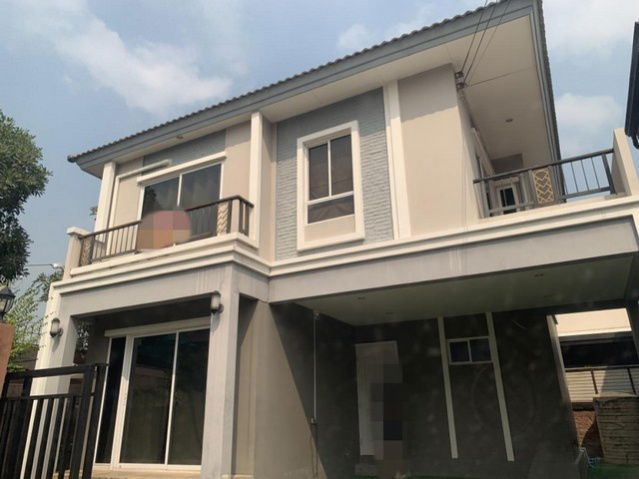 picture Twin House For Rent Passorn Prestige Luxe Pattanakarn Bangkok - 2/8