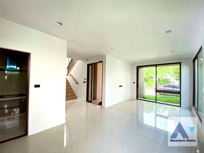 เช่าบ้านเดี่ยว ม.รัตนบัณฑิต (อาแบค) : 🔼🔽 AccomA 📩 Stylish house with pool and elegant design in Krungthep Kreetha (AA39691)