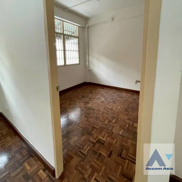 รูป 🔼🔽 AccomA 📩 Home Office 5 BR Townhouse in Klong Tan (AA22936) - รูปที่ 16/20