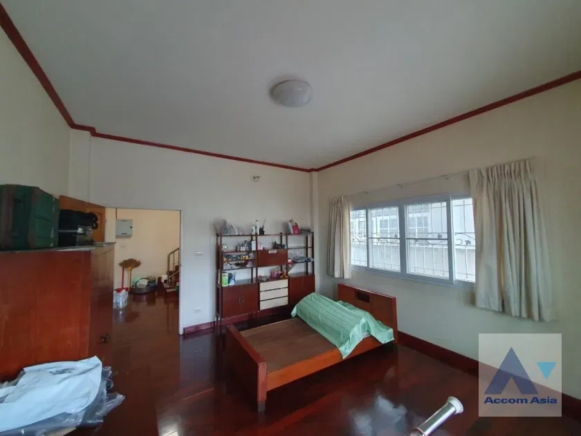picture 🔼🔽 AccomA 📩  4 BR House in Phra Khanong Nuea (AA35364) - 15/20