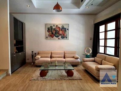 เช่าบ้านเดี่ยว พร้อมพงษ์ : 🔼🔽 AccomA 📩 Pet friendly,Fully Furnished 3 BR House in Klong Tan (110087)