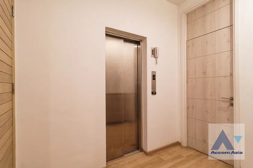 picture 🔼🔽 AccomA 📩  3 BR Townhouse @Luxury Style in Prime Location (AA39008) - 3/20
