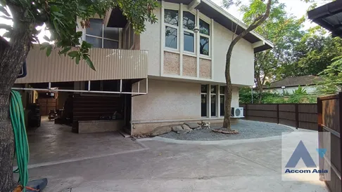 🔼🔽 AccomA 📩 Home Office 2 BR House in Phaya Thai (AA41398)