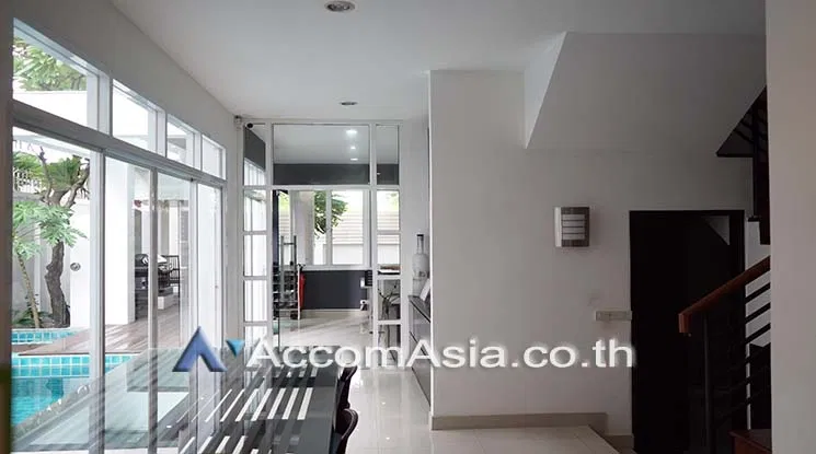 picture 🔼🔽 AccomA 📩 Private Swimming Pool 4 BR House in Khlong Ton Nuea (AA25848) - 1/20