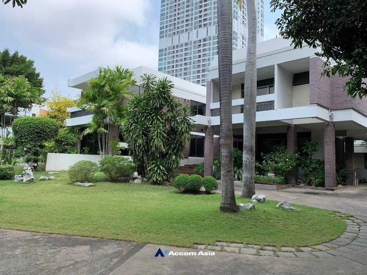 รูป 🔼🔽 AccomA 📩 Spacious detached house with garden in Phaholyothin (AA33608) - รูปที่ 2/7