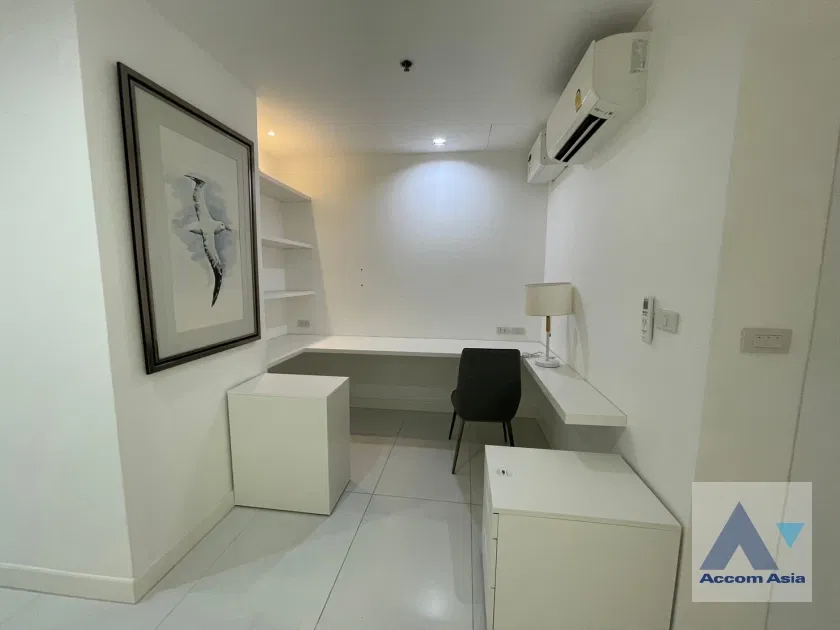 picture 🔼🔽 AccomA 📩 Big Balcony 2 BR Condominium @Crystal Garden (AA40440) - 11/15