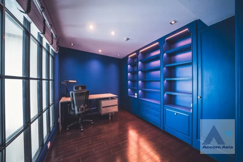 รูป 🔼🔽 AccomA 📩 Luxury condo with elegant wood paneling and bright interiors (AA36946) - รูปที่ 7/12