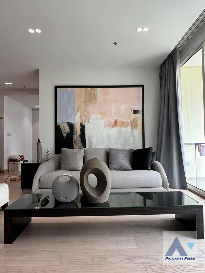 รูป 🔼🔽 AccomA 📩 Fully Furnished,Pet friendly 2 BR Condominium @Royal Saladaeng (AA43394) - รูปที่ 2/20