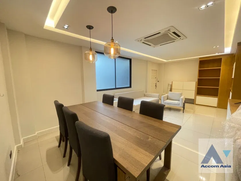 picture 🔼🔽 AccomA 📩 3-Storey Townhouse in family compound near BTS Thong Lo (AA43968) - 7/20