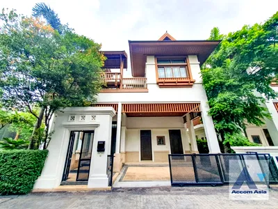 เช่าบ้านเดี่ยว ถนนสีลม : 🔼🔽 AccomA 📩 Elegant home in gated compound with private pool and full facilities (AA14956)