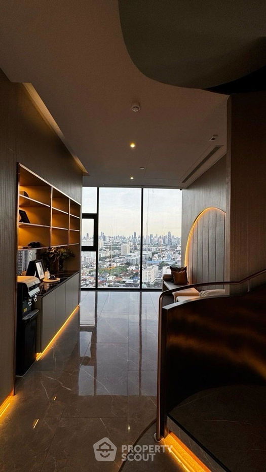 picture 2-BR Condo at SOHO Bangkok Ratchada near MRT Huai Khwang (ID 2284453) - 23/25