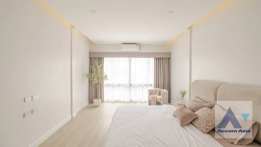 picture 🔼🔽 AccomA 📩  Newly renovated townhome 4 beds for rent in Sukhumvit, Bangkok near BTS Phra khanong (AA33050) - 16/20