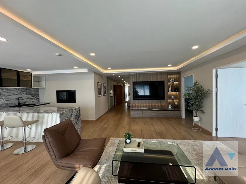 picture 🔼🔽 AccomA 📩  3 BR Condominium @Navin Court (AA39924) - 3/20