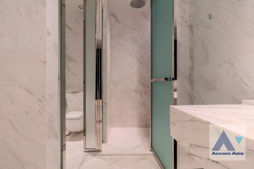 รูป 🔼🔽 AccomA 📩 Contemporary house with spacious open-plan and glass panels at Four Seasons Private Residences Condominium (AA31713) - รูปที่ 14/20